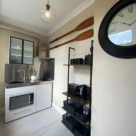 Keepers * Bowness-on-Windermere