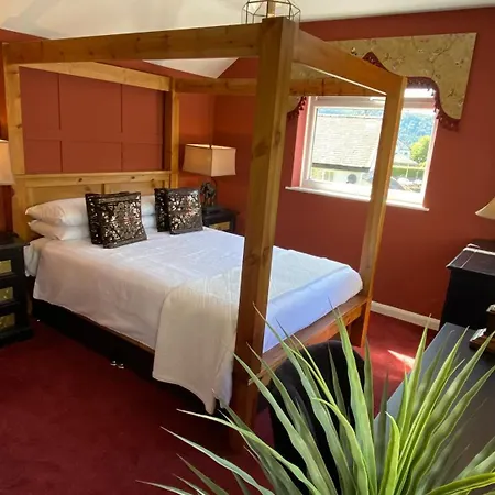 Keepers * Bowness-on-Windermere