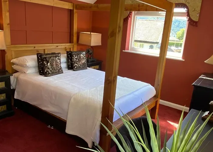 Keepers * Bowness-on-Windermere