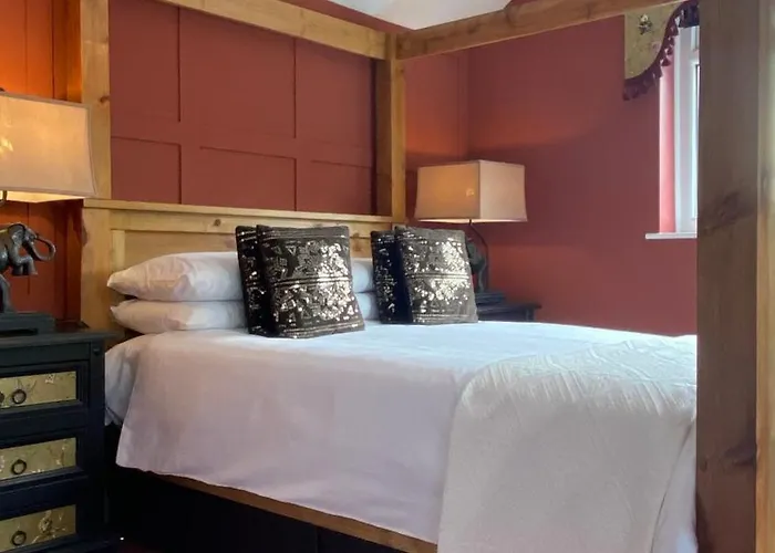 Keepers * Bowness-on-Windermere